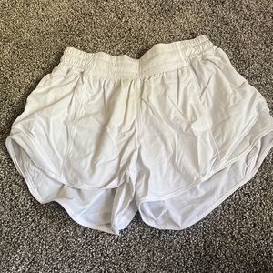 White lululemon shorts